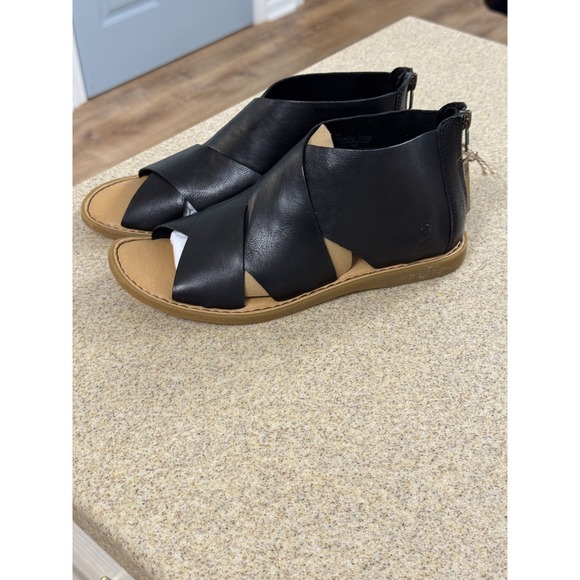 Born Shoes - Born Iwa Black Leather Crisscross Zip Back Sandals Shoes Womans 9M NWT